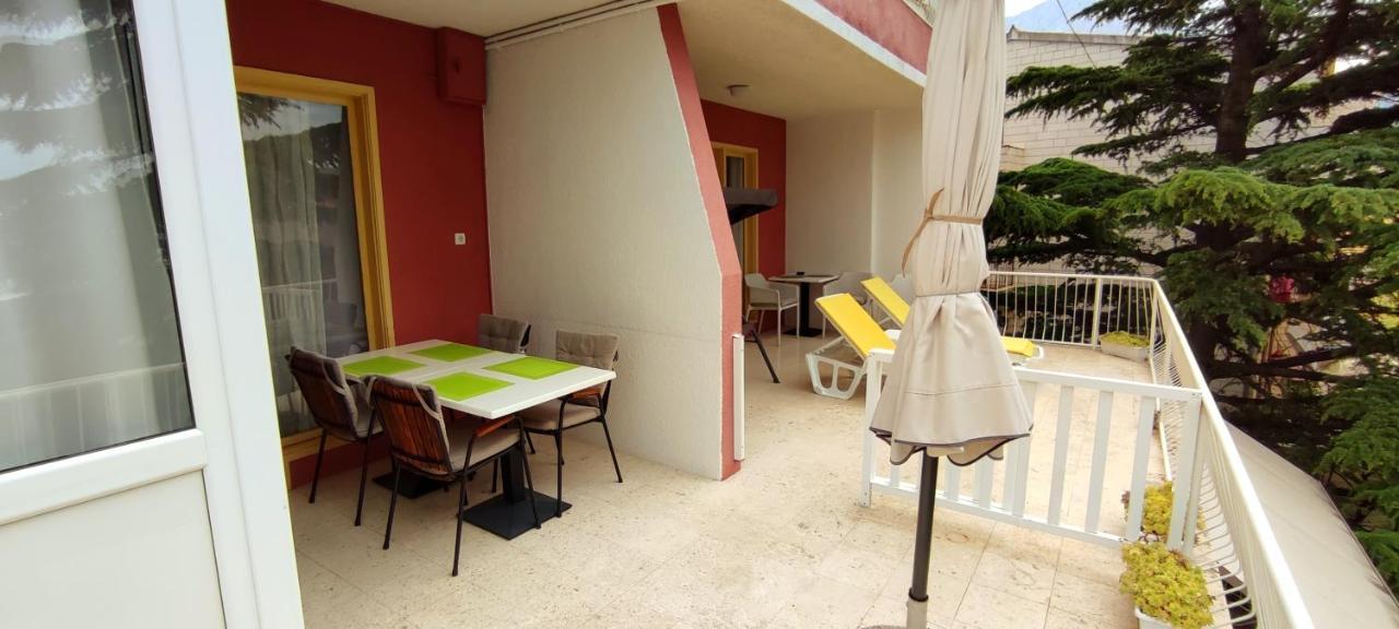 Villa Libe Baška Voda Kültér fotó